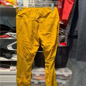 Goldenrod Yellow Zyia Leggings